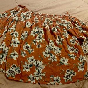 Off the shoulder,  Floral shirt, Womens size S-M